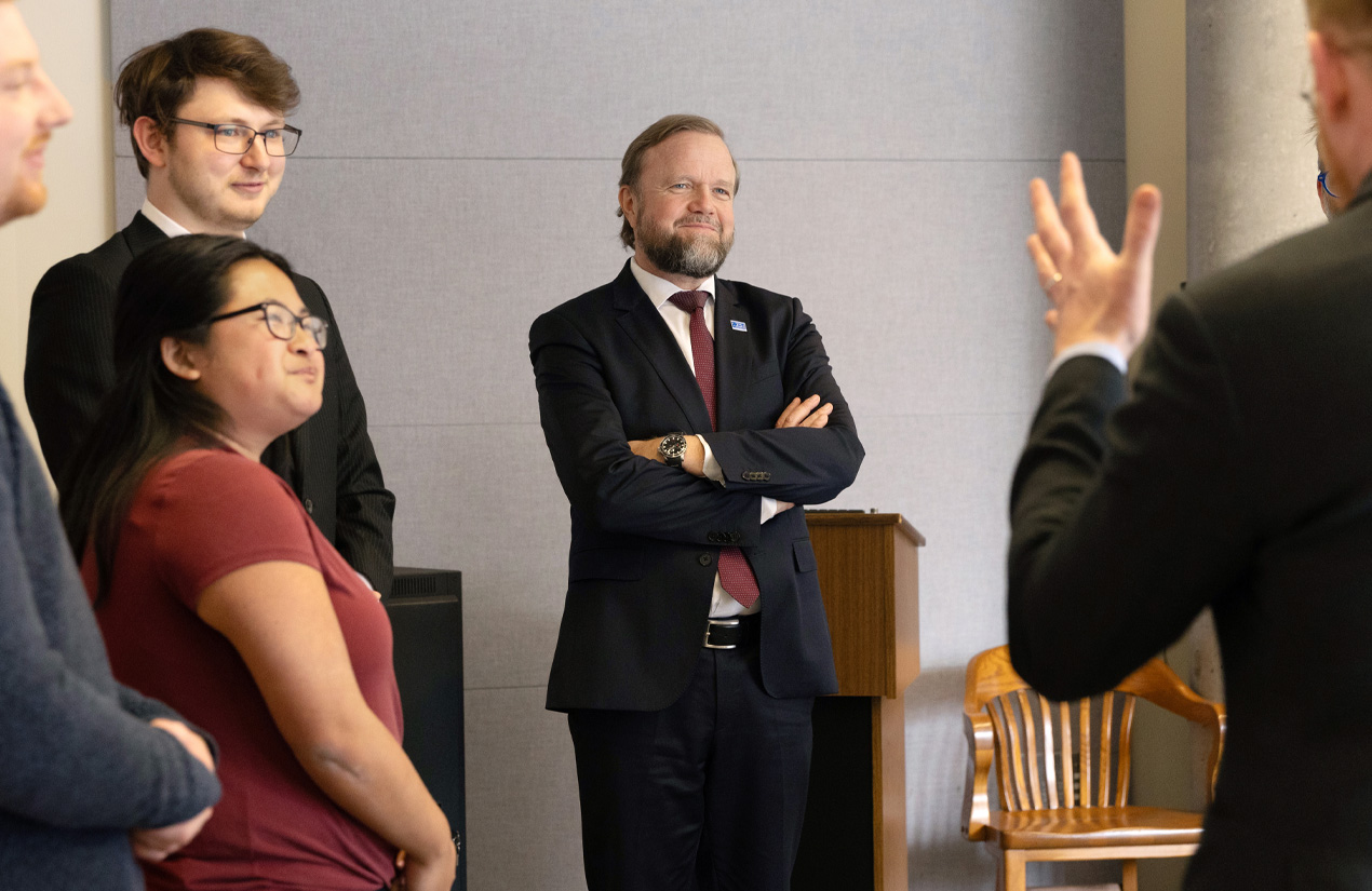 Bjorn Berge and students talking