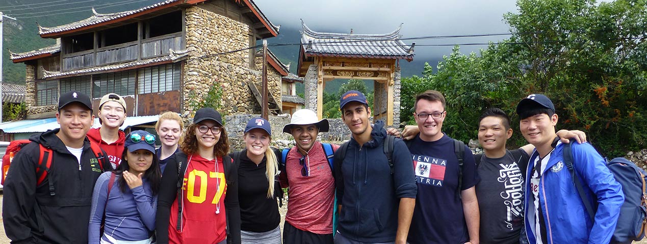 SU Abroad students standing together